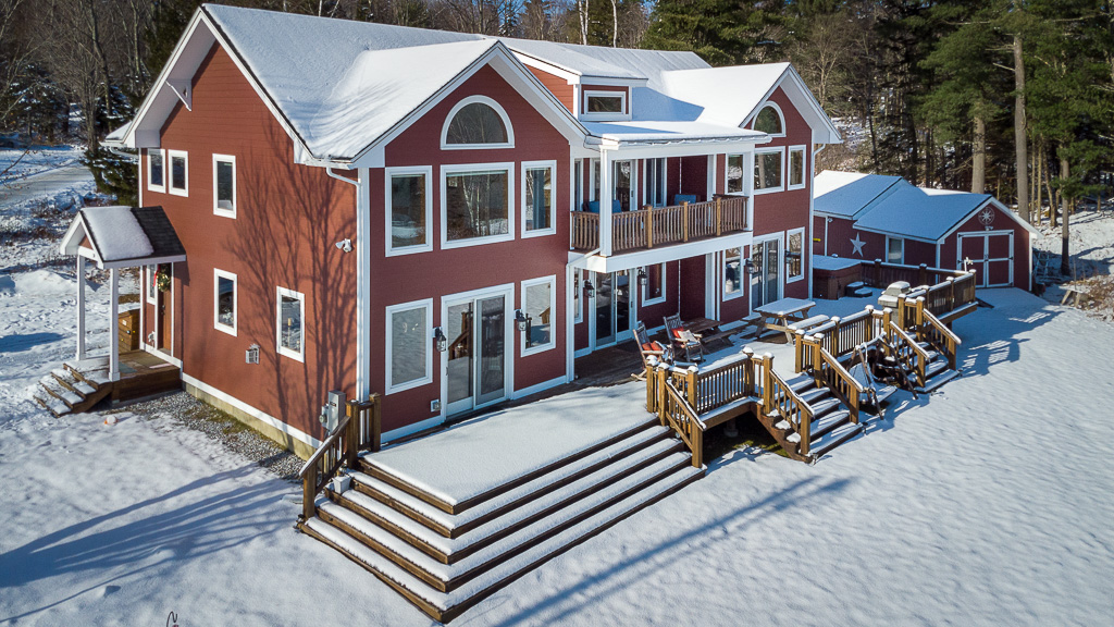 The Mountain Spring Lodge